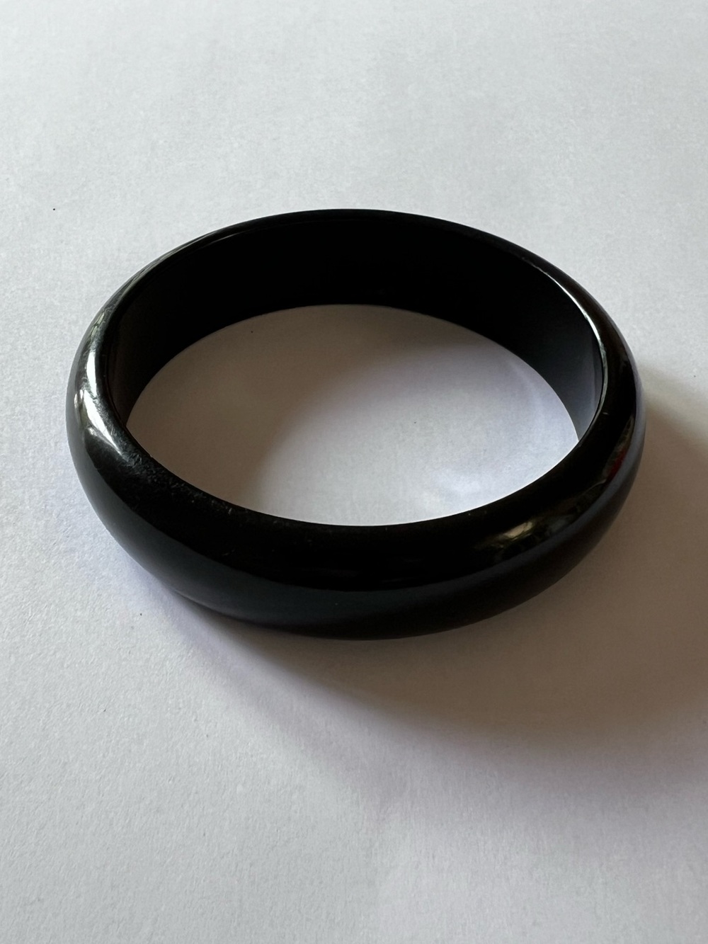 Vintage, black BAKELITE bracelet. 24 grams.